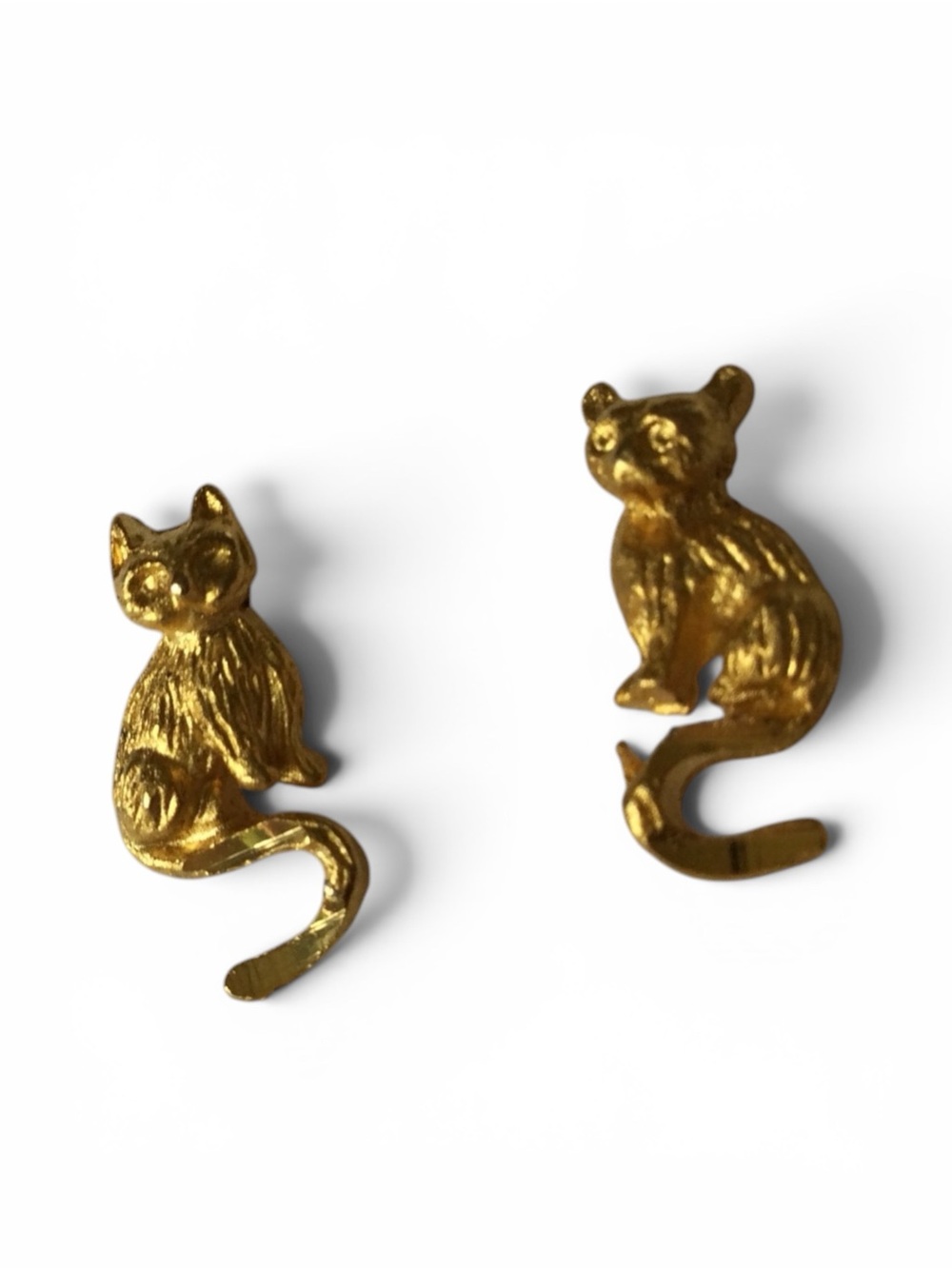 Vintage CLAIRE’S Gold-Tone Curly Tail Kitty Cat Mini Stud Earrings - NOS - Picture 5 of 9